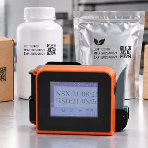Máy D30 in trên carton nhựa màng nhôm và gỗ